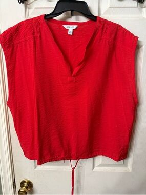 Nine West Bright Red V-Neck Sleeveless Drawstring Top